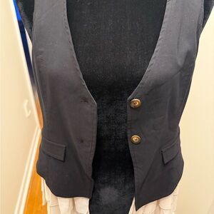 Forever 21 Black Vest with stylish Hem detail